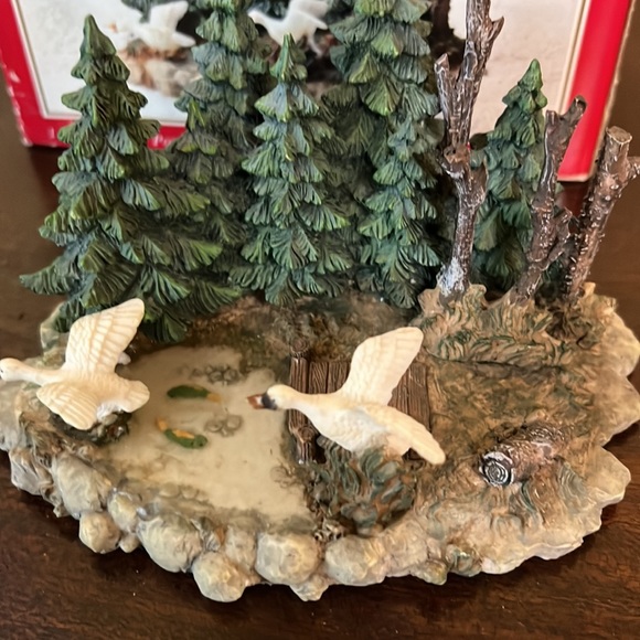 Dickens collectibles, resin, geese pond - Picture 4 of 4